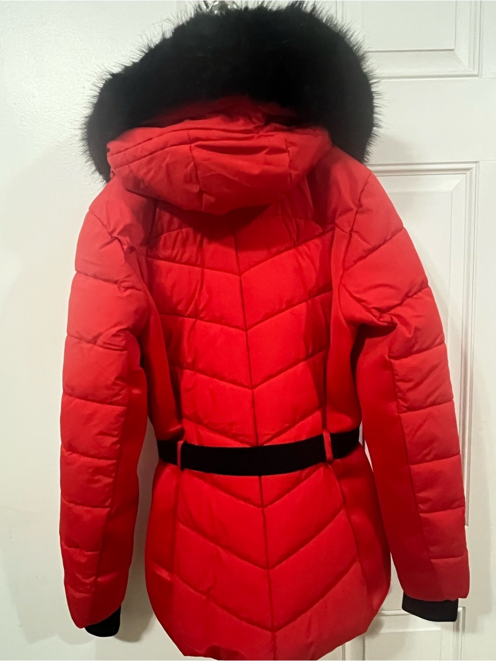 Michael Kors Bright Red Quilted Puffer Coat with Black Faux Fur Trim - Picture 2 of 5